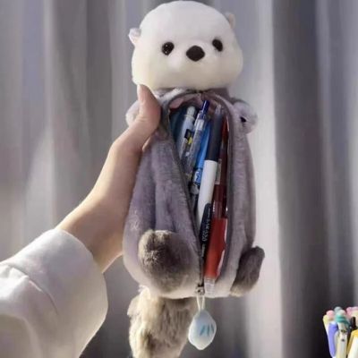 Trousse-Peluche-Loutre-Belle